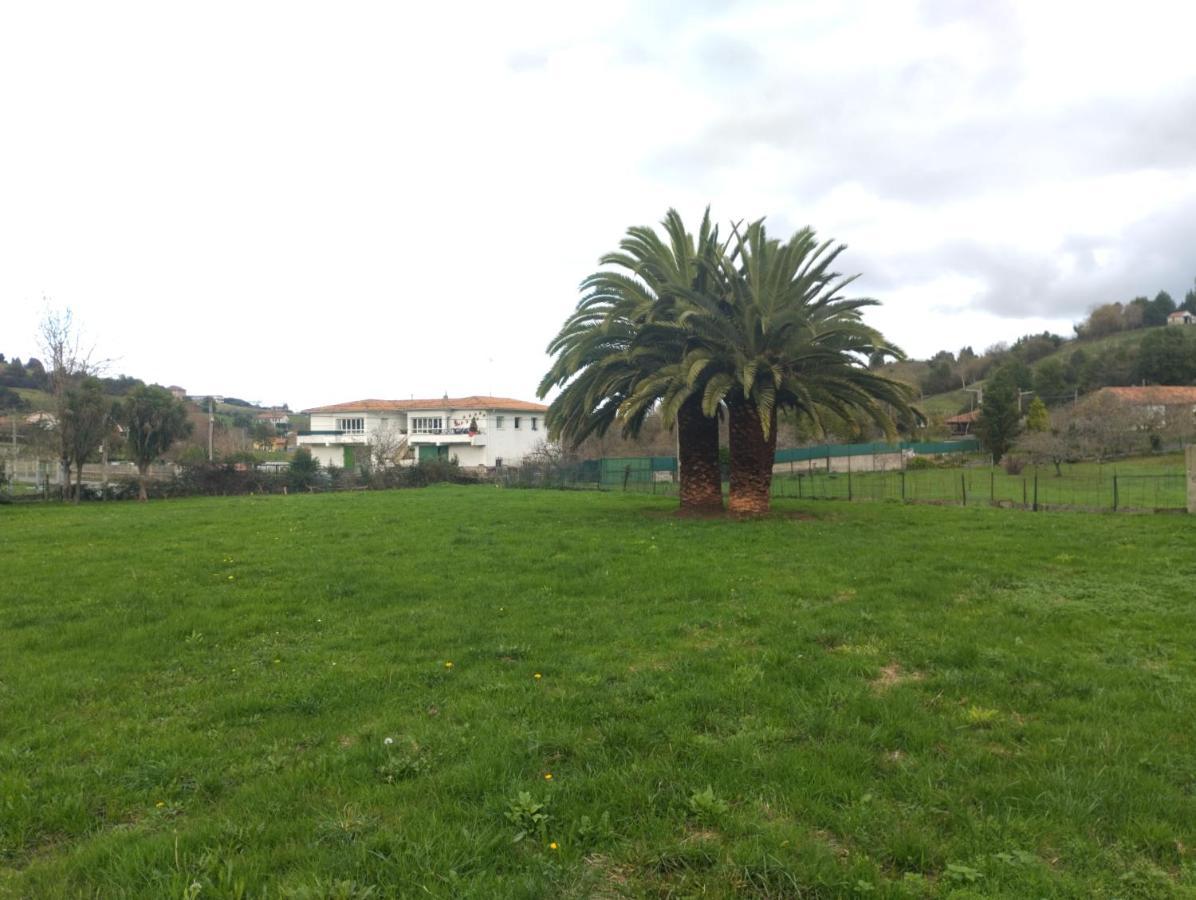 Las Palmeras Hotel Хихон Екстериор снимка