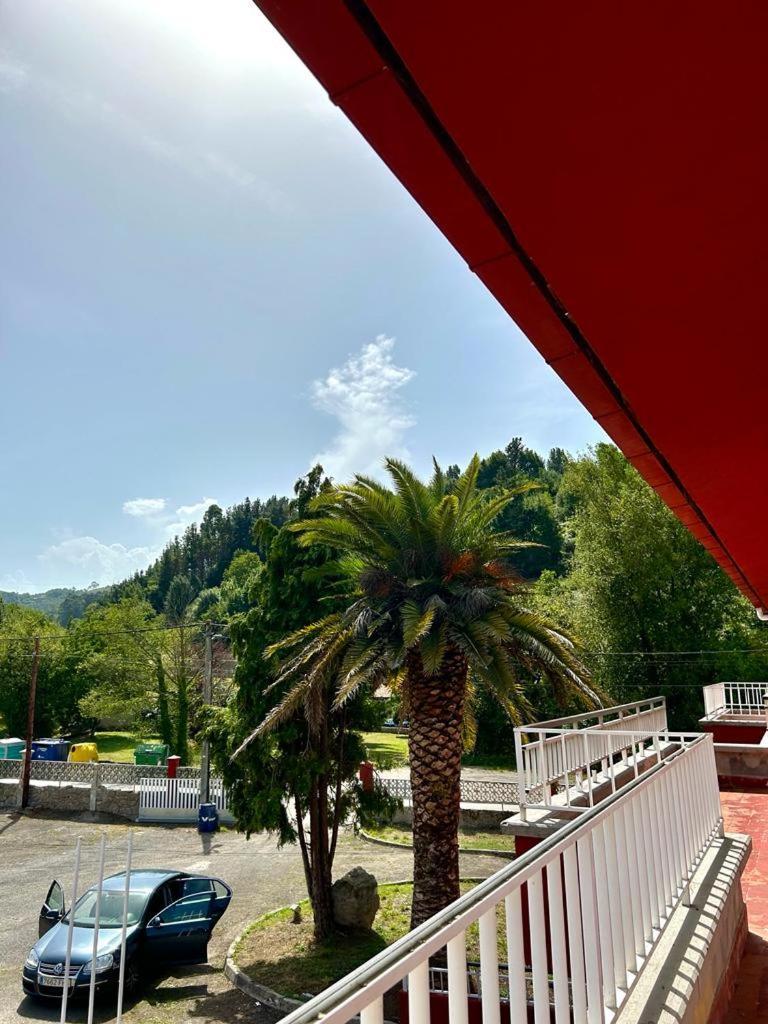 Las Palmeras Hotel Хихон Екстериор снимка